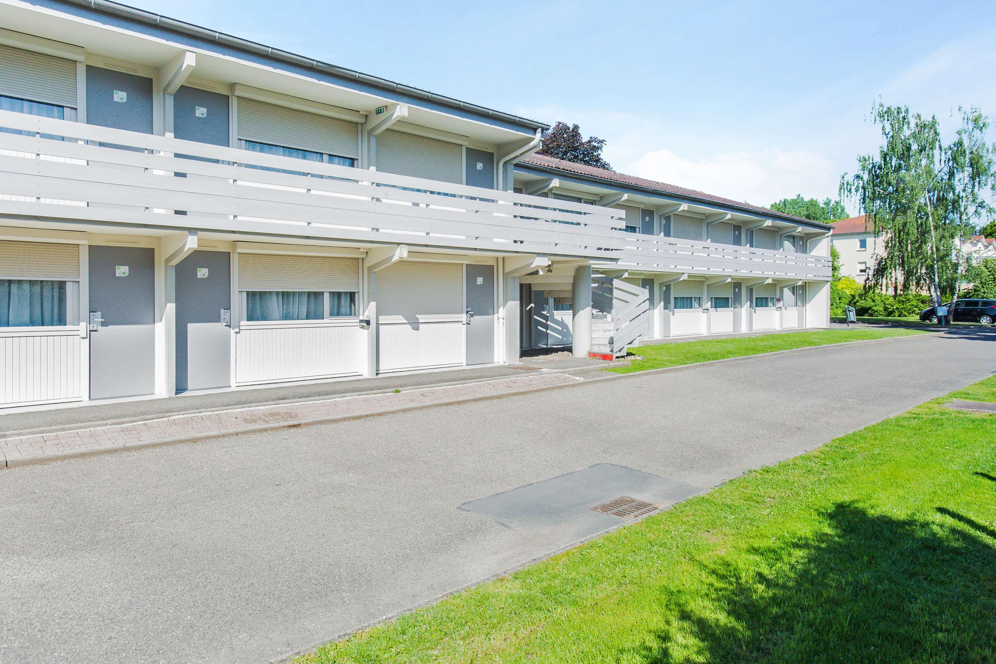 Hotel Campanile Vichy - Bellerive Exterior foto